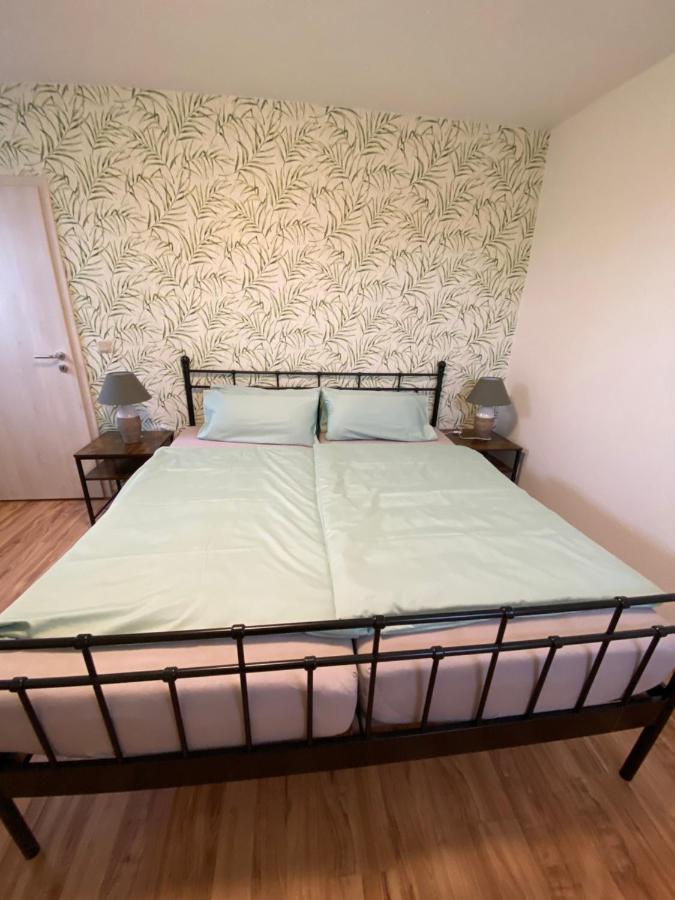 Familienfreundliche Ferienwohnung Anna Rollshausen Exterior foto
